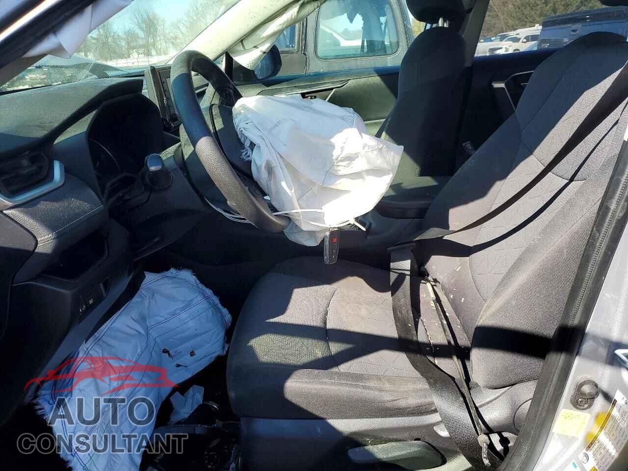 TOYOTA RAV4 2019 - JTMP1RFV1KD502143