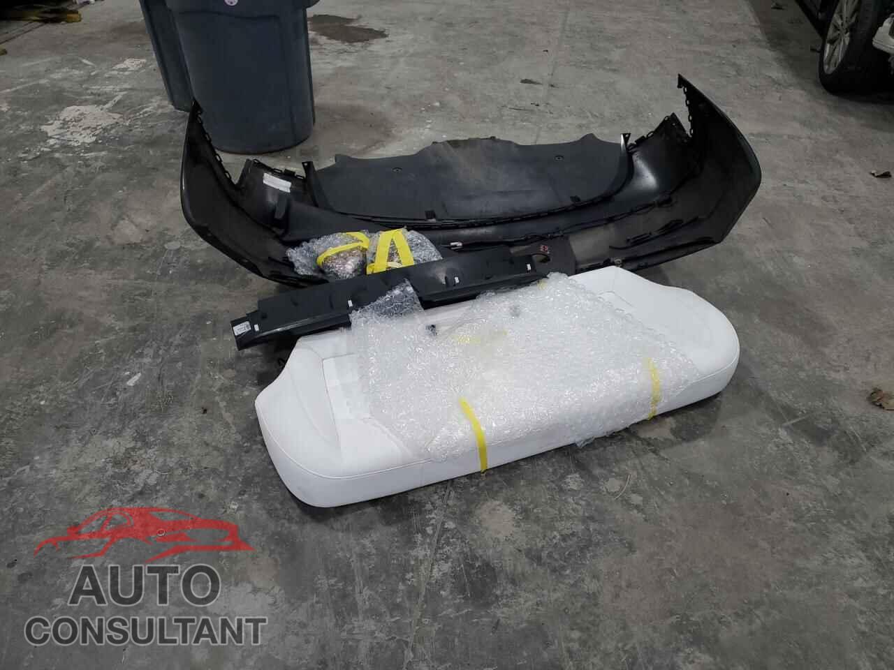 TESLA MODEL 3 2019 - 5YJ3E1EB9KF194983