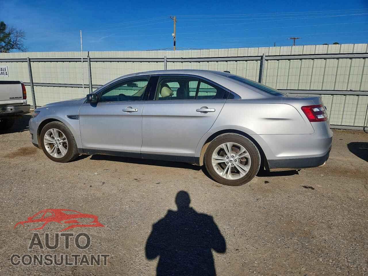 FORD TAURUS 2015 - 1FAHP2D85FG145552