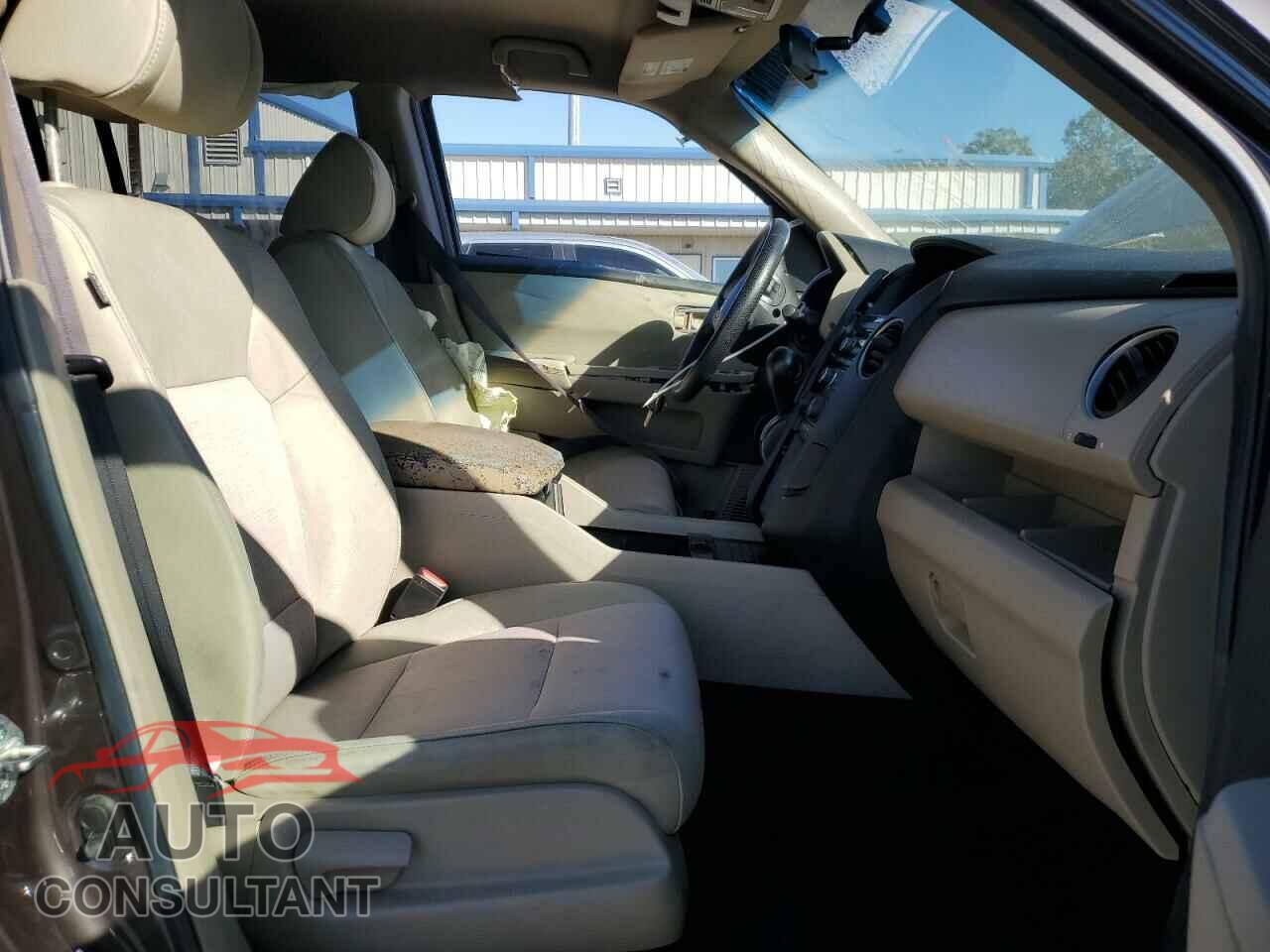 HONDA PILOT 2012 - 5FNYF3H43CB004849