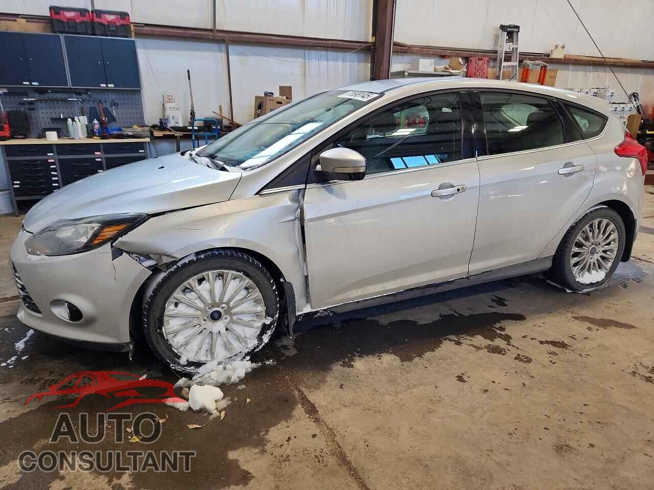 FORD FOCUS 2012 - 1FAHP3N21CL133207