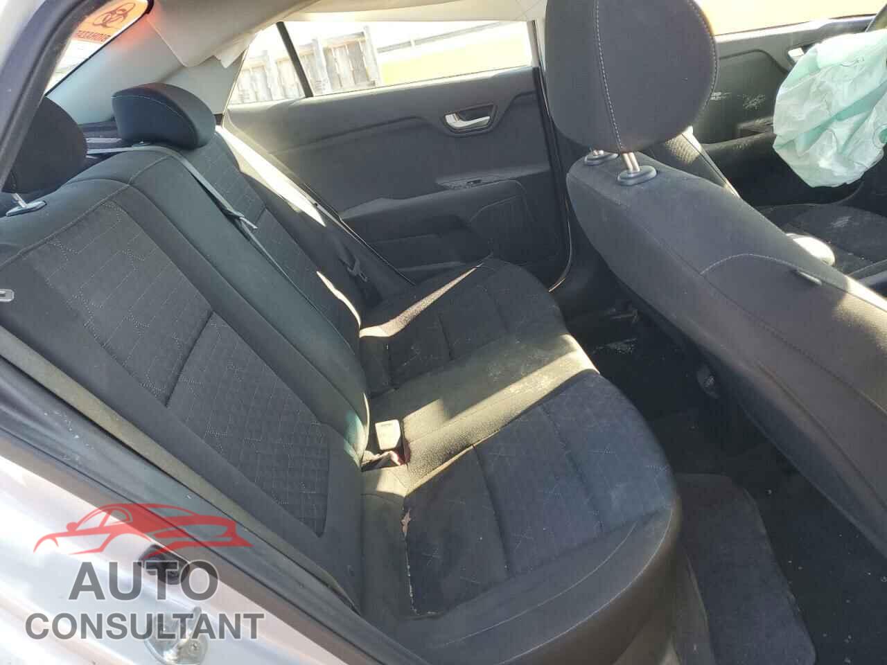 KIA RIO 2018 - 3KPA24AB9JE086231