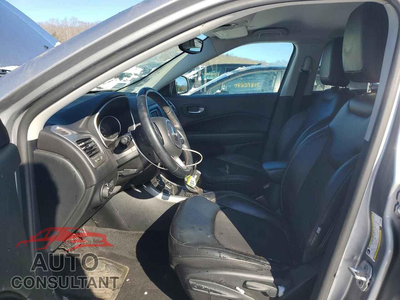 JEEP COMPASS 2018 - 3C4NJDBB4JT180886