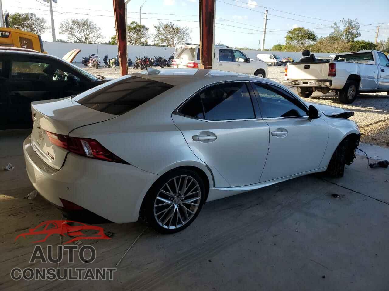 LEXUS IS 2016 - JTHBA1D2XG5022736