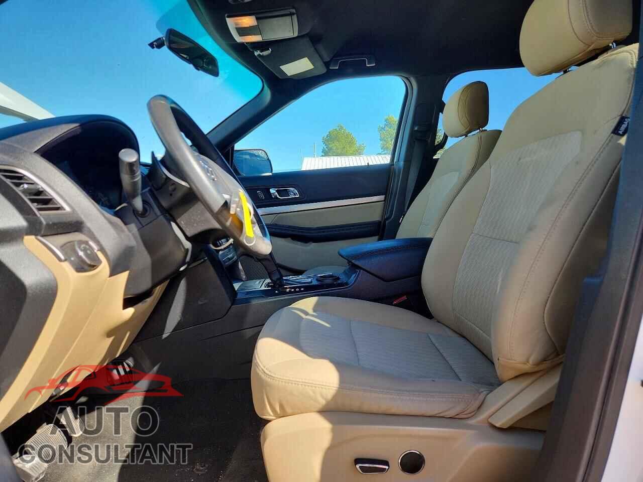FORD EXPLORER 2017 - 1FM5K7BH2HGA03301
