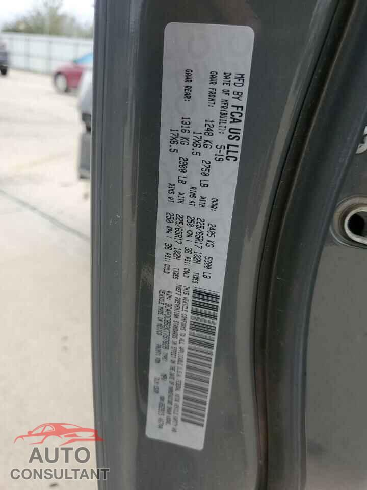 DODGE JOURNEY 2019 - 3C4PDCBB2KT797828