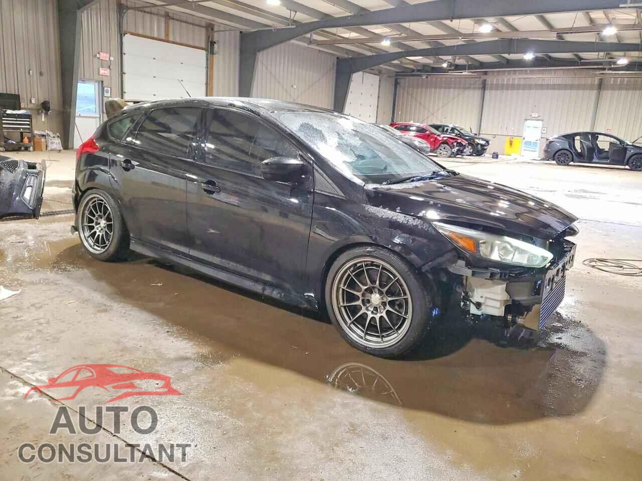 FORD FOCUS 2017 - 1FADP3L92HL338198