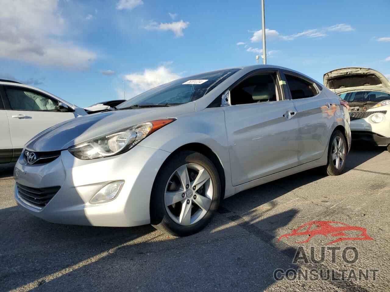 HYUNDAI ELANTRA 2012 - KMHDH4AE4CU334374