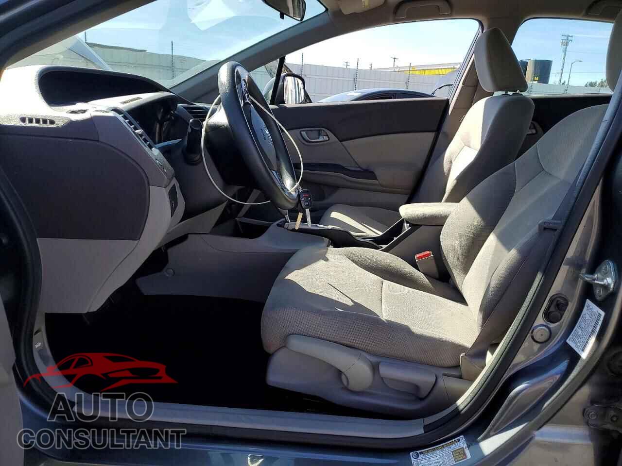 HONDA CIVIC 2012 - 2HGFB2F59CH318557