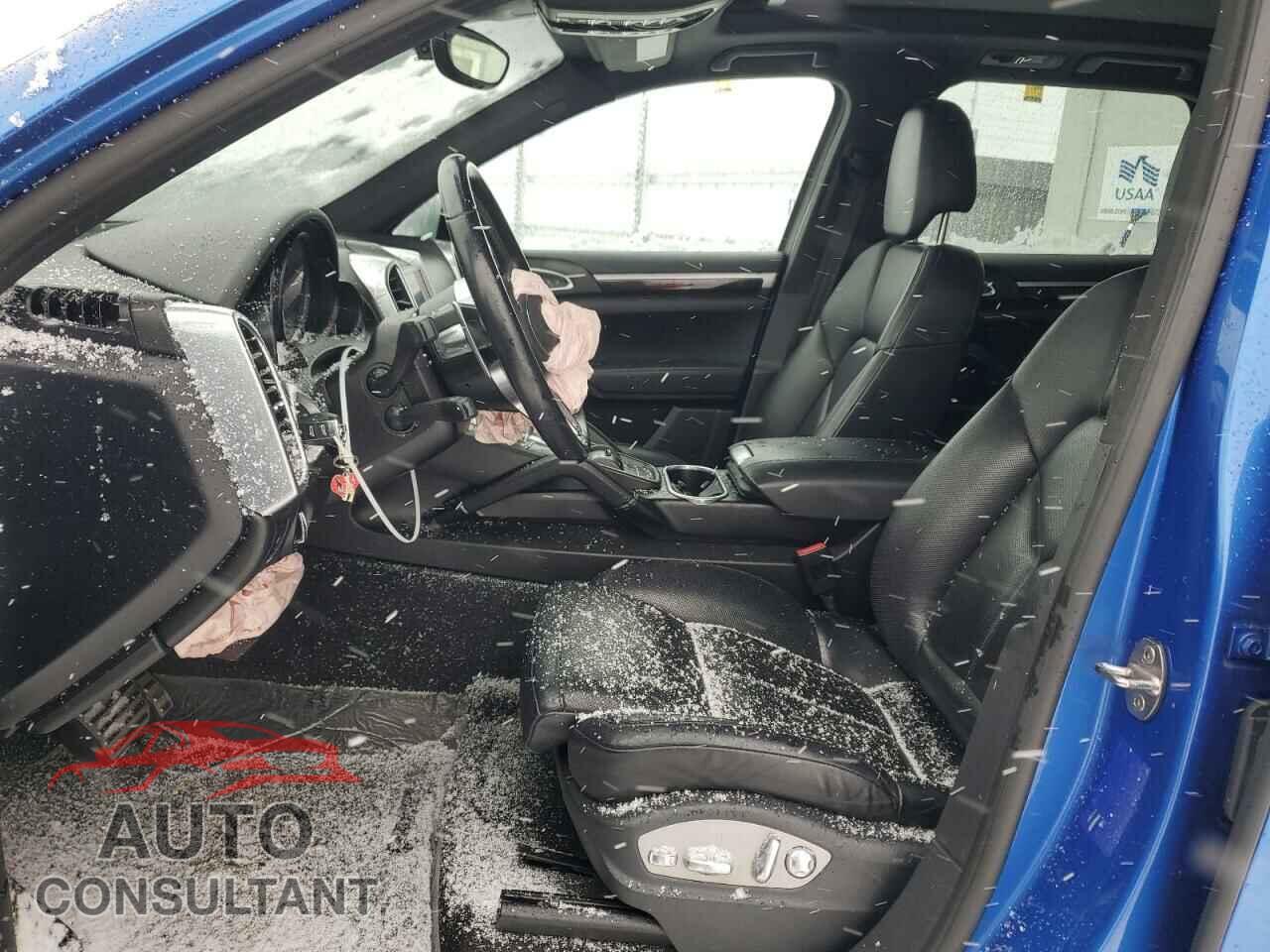 PORSCHE CAYENNE 2017 - WP1AB2A20HLA53106