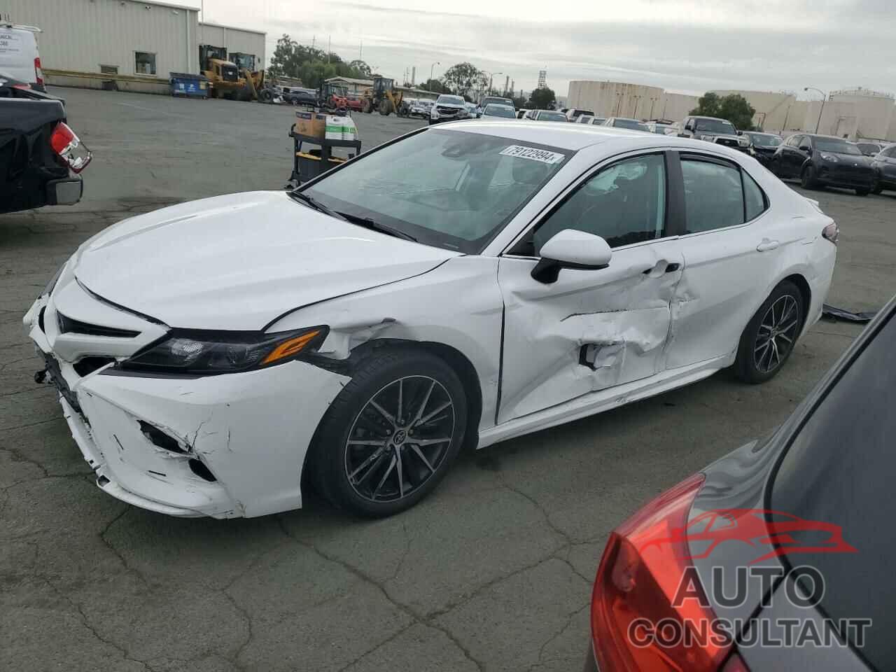 TOYOTA CAMRY 2021 - 4T1G11AK3MU574538