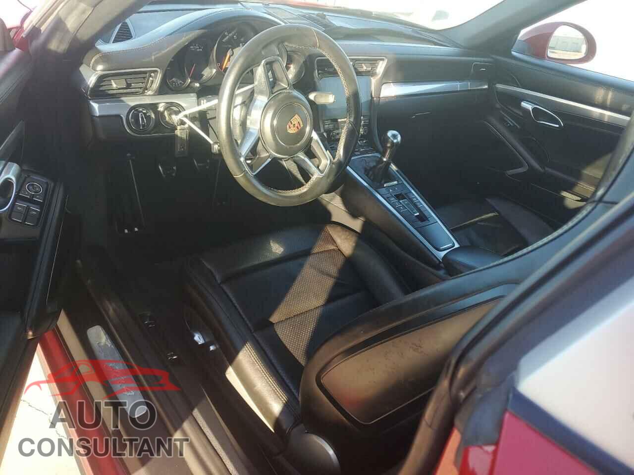 PORSCHE 911 2017 - WP0BA2A99HS132236