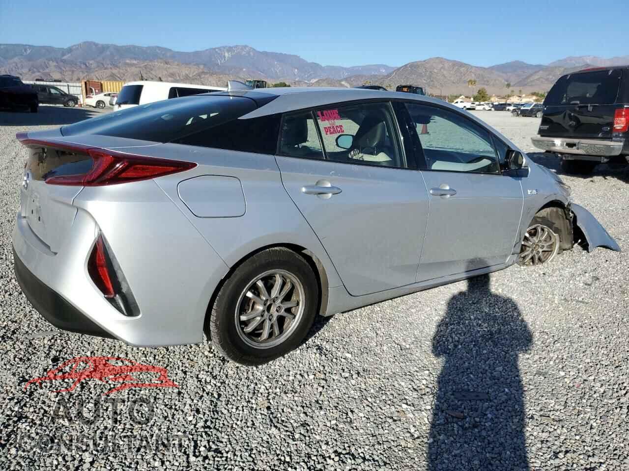 TOYOTA PRIUS 2017 - JTDKARFP2H3019979