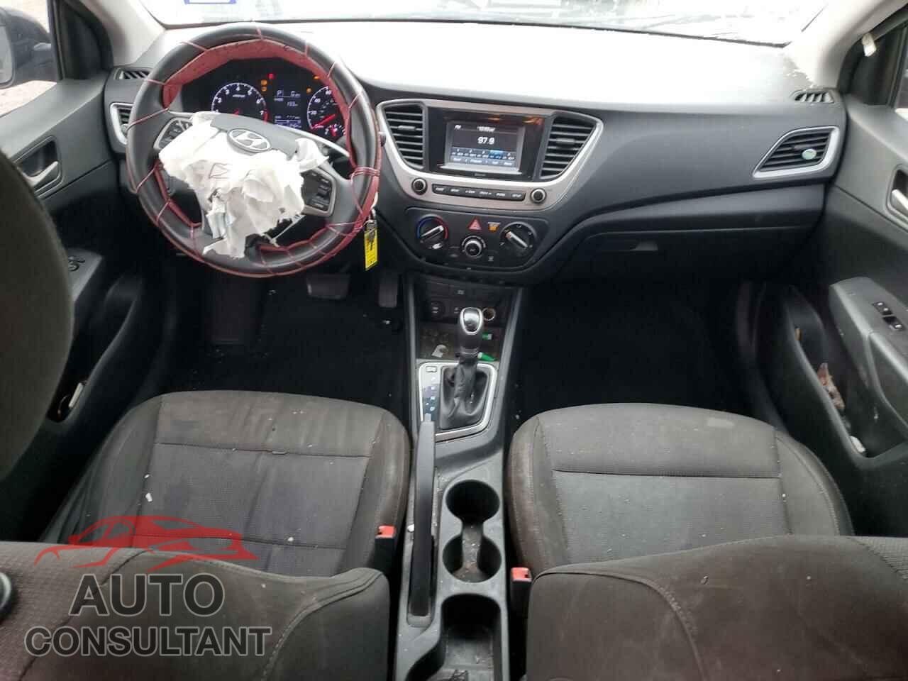 HYUNDAI ACCENT 2018 - 3KPC24A35JE019904