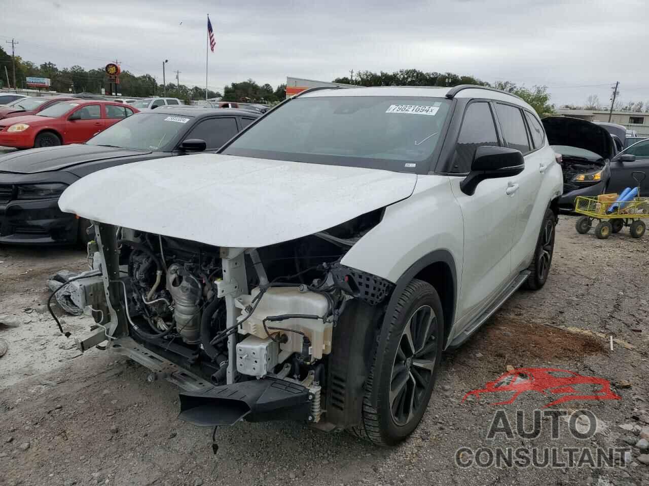 TOYOTA HIGHLANDER 2022 - 5TDLZRAHXNS123496