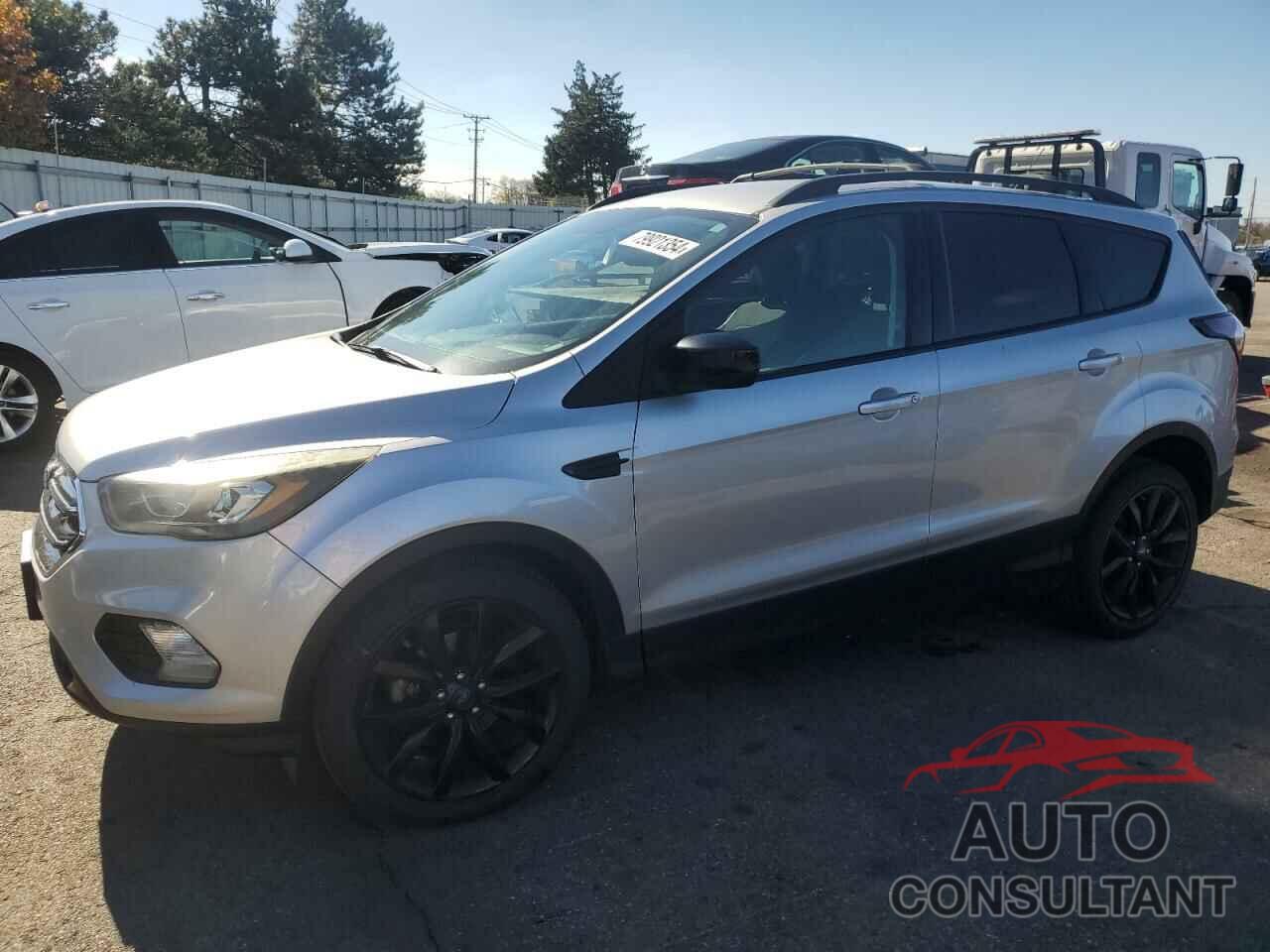 FORD ESCAPE 2017 - 1FMCU0GD6HUB76738