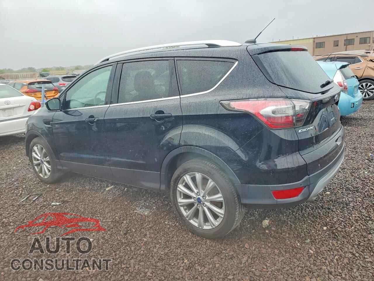 FORD ESCAPE 2017 - 1FMCU9JD6HUA04724