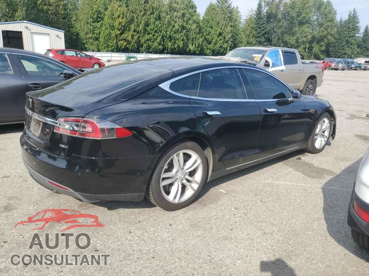 TESLA MODEL S 2015 - 5YJSA1E20FF107663