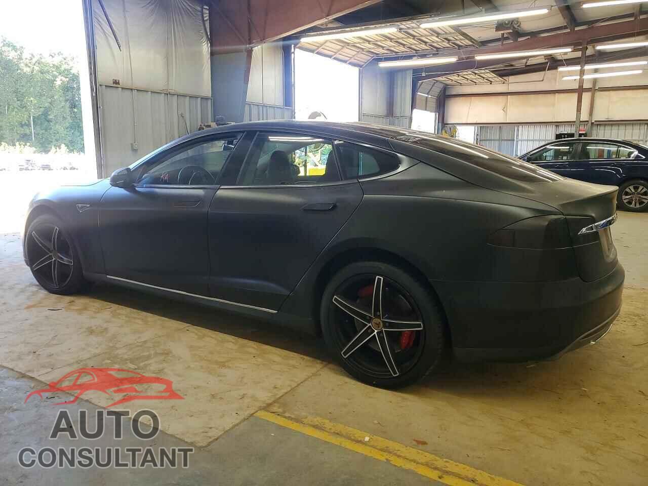 TESLA MODEL S 2014 - 5YJSA1H13EFP48744