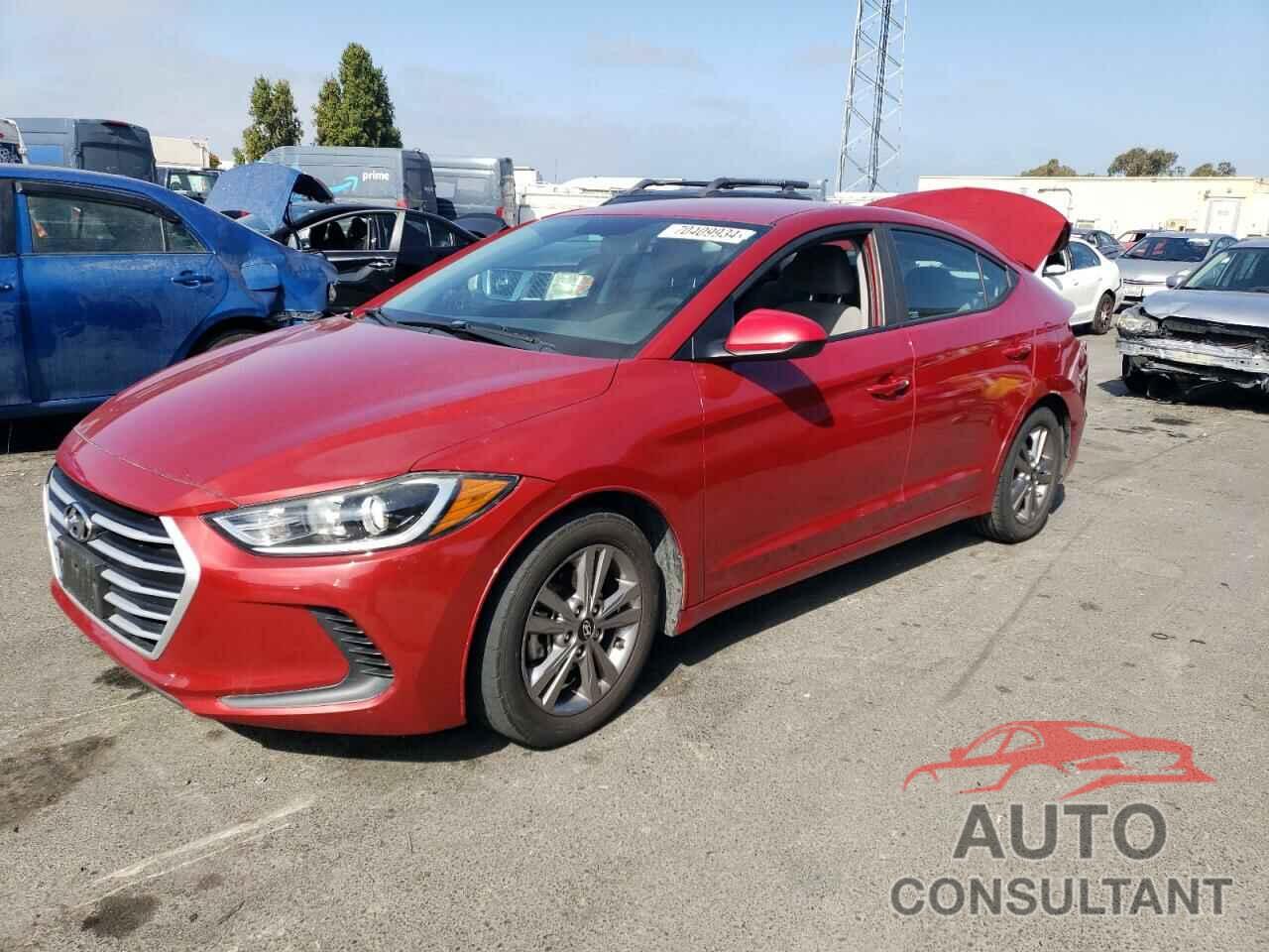 HYUNDAI ELANTRA 2018 - KMHD84LFXJU592465