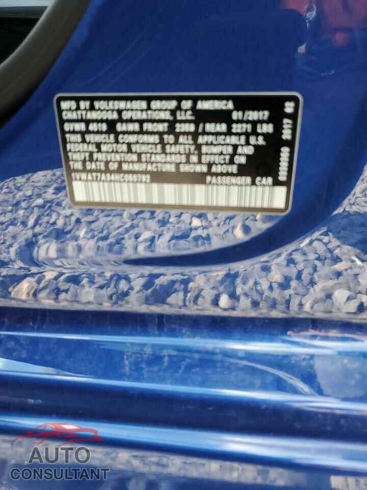 VOLKSWAGEN PASSAT 2017 - 1VWAT7A34HC050792