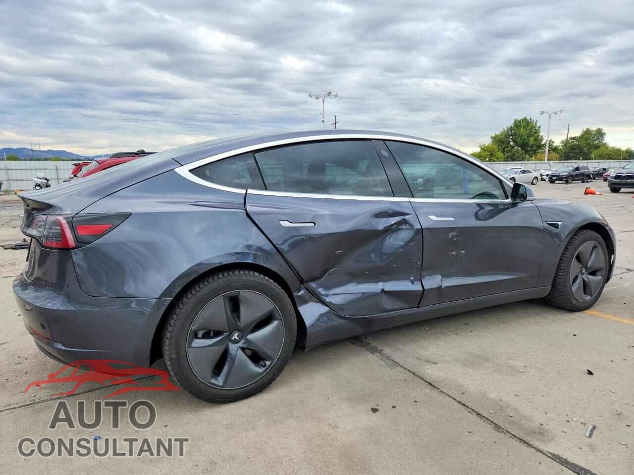 TESLA MODEL 3 2019 - 5YJ3E1EA5KF434344