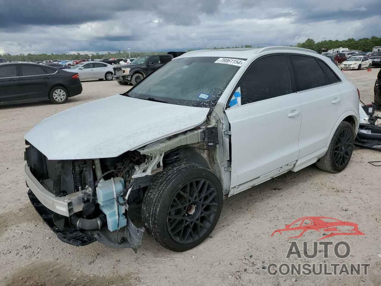 AUDI Q3 2017 - WA1JCCFS6HR008546