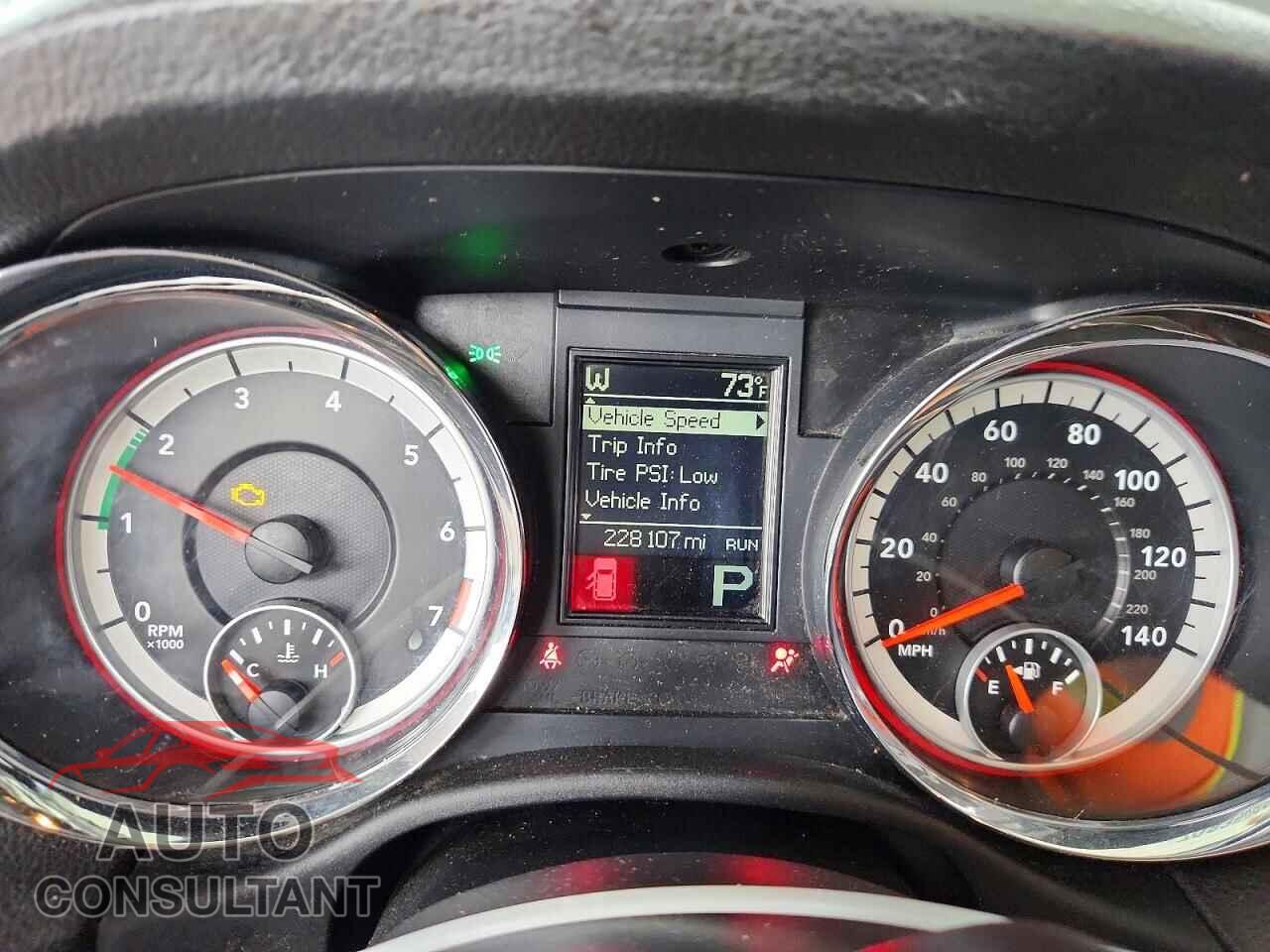 DODGE DURANGO 2013 - 1C4RDJEG6DC608892