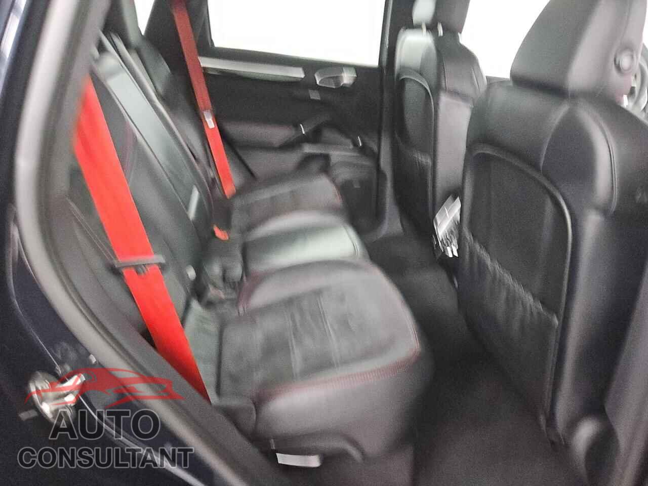 PORSCHE CAYENNE 2016 - WP1AD2A23GLA70894