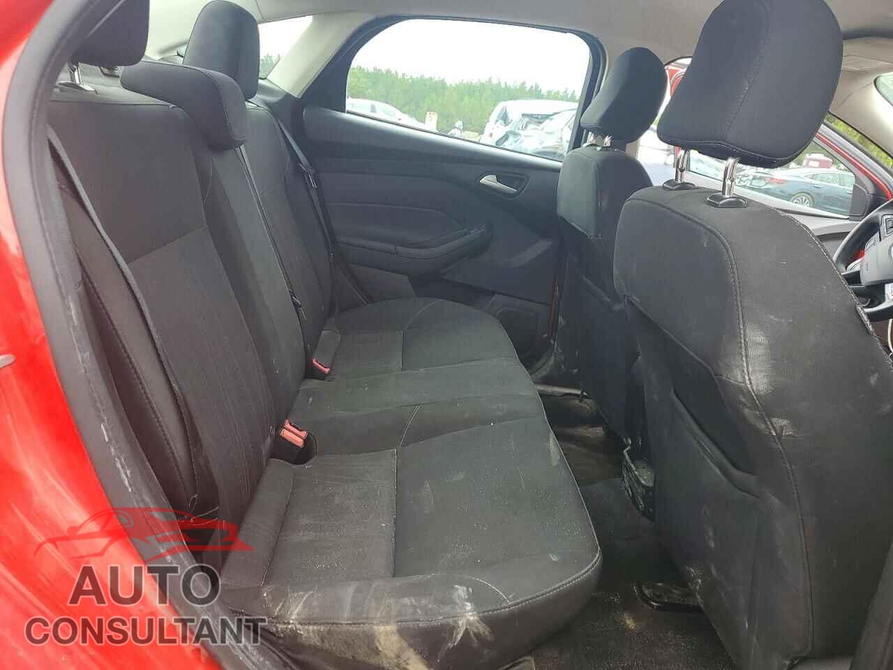 FORD FOCUS 2017 - 1FADP3F29HL276197