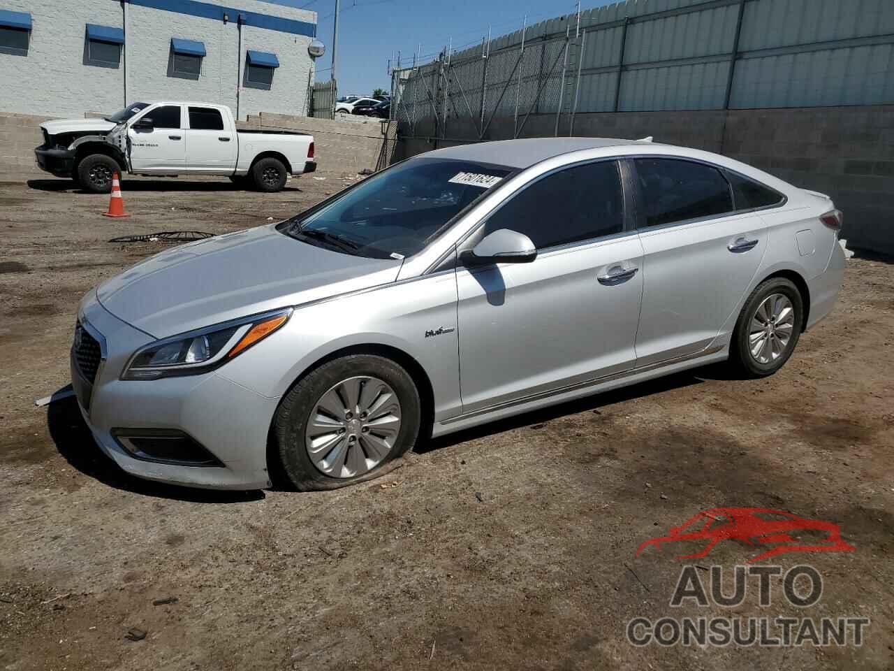 HYUNDAI SONATA 2016 - KMHE24L16GA028011