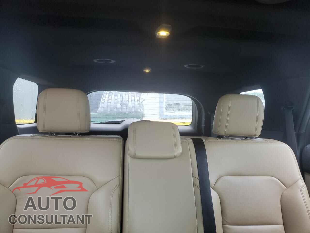 FORD EXPLORER 2017 - 1FM5K8D88HGD18333