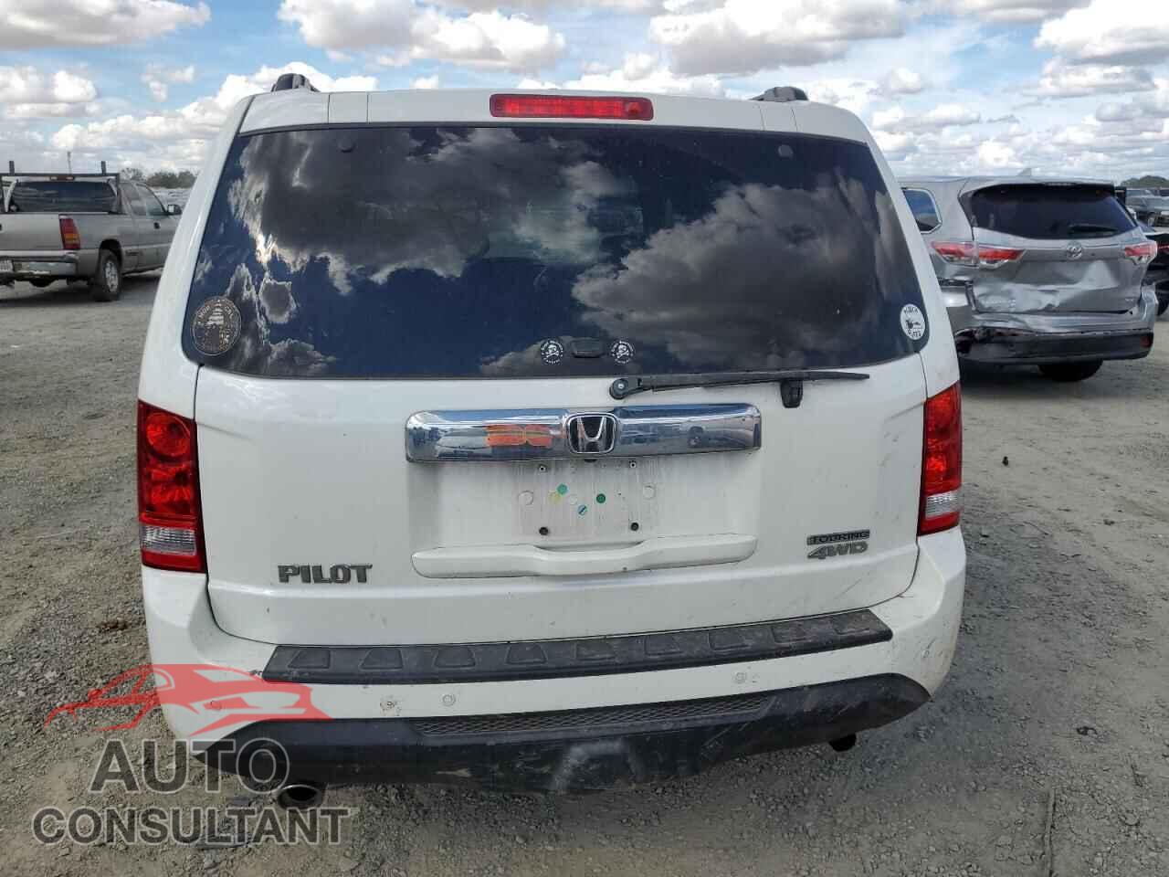 HONDA PILOT 2014 - 5FNYF4H94EB046869
