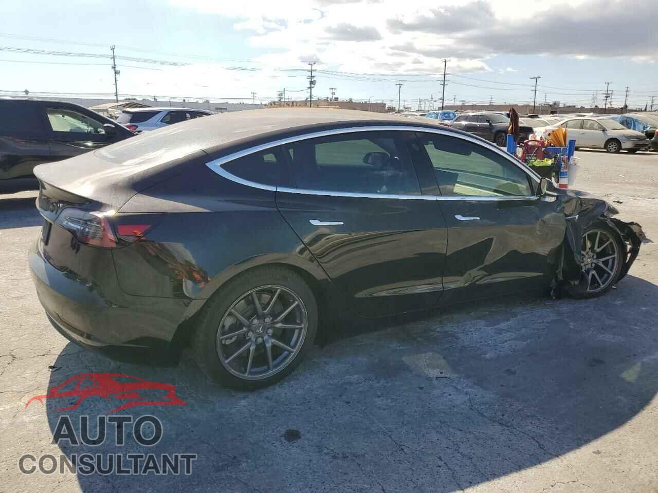 TESLA MODEL 3 2019 - 5YJ3E1EA3KF323856