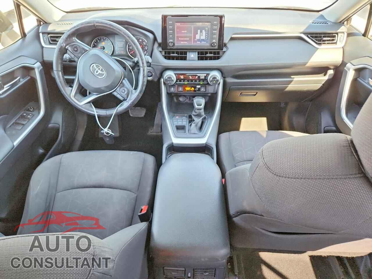 TOYOTA RAV4 2019 - JTMP1RFV5KD007184