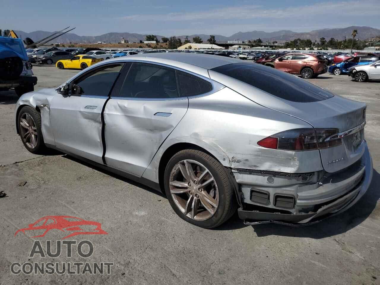 TESLA MODEL S 2013 - 5YJSA1CG1DFP18328