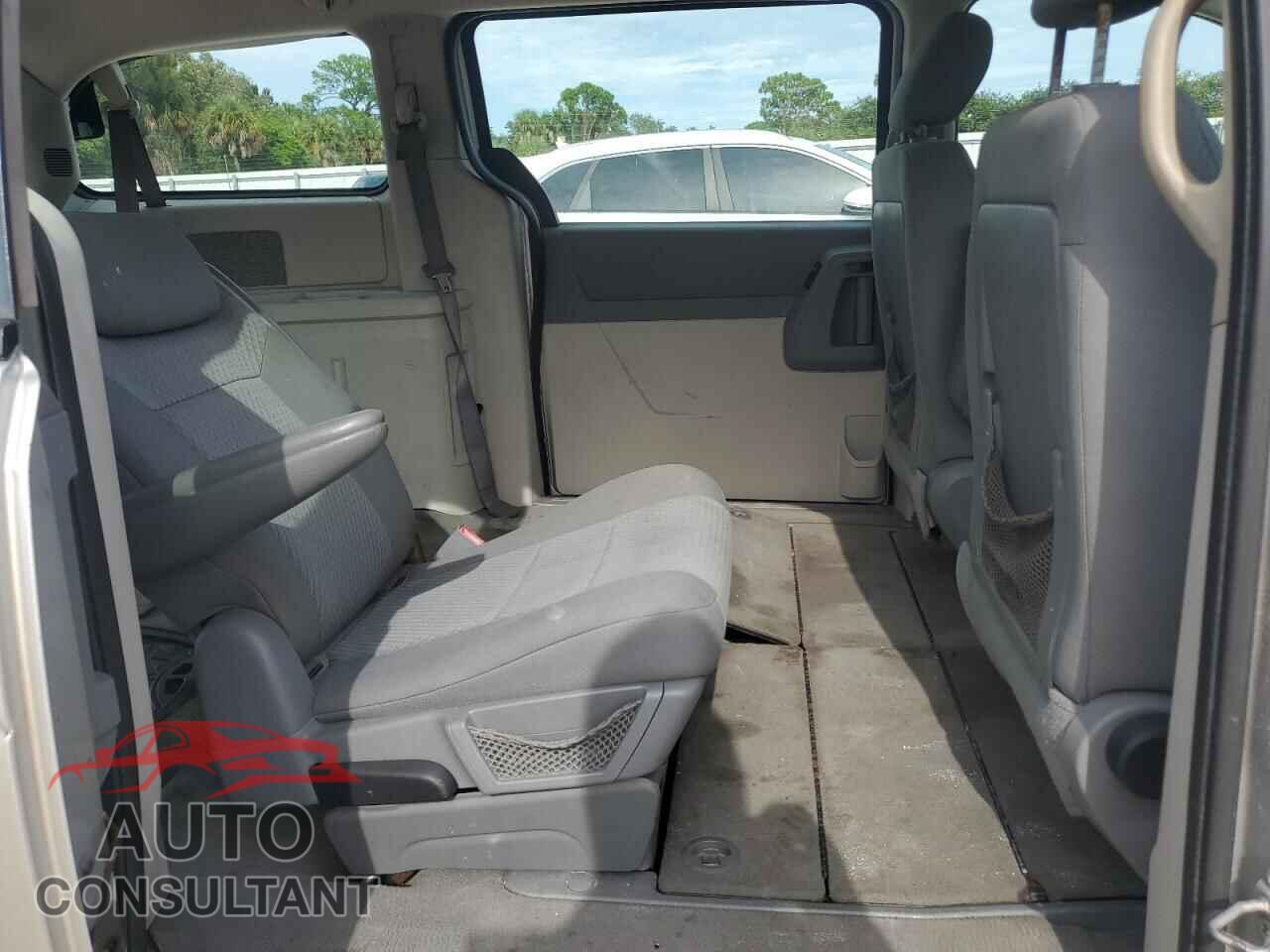 DODGE CARAVAN 2010 - 2D4RN4DE6AR204799