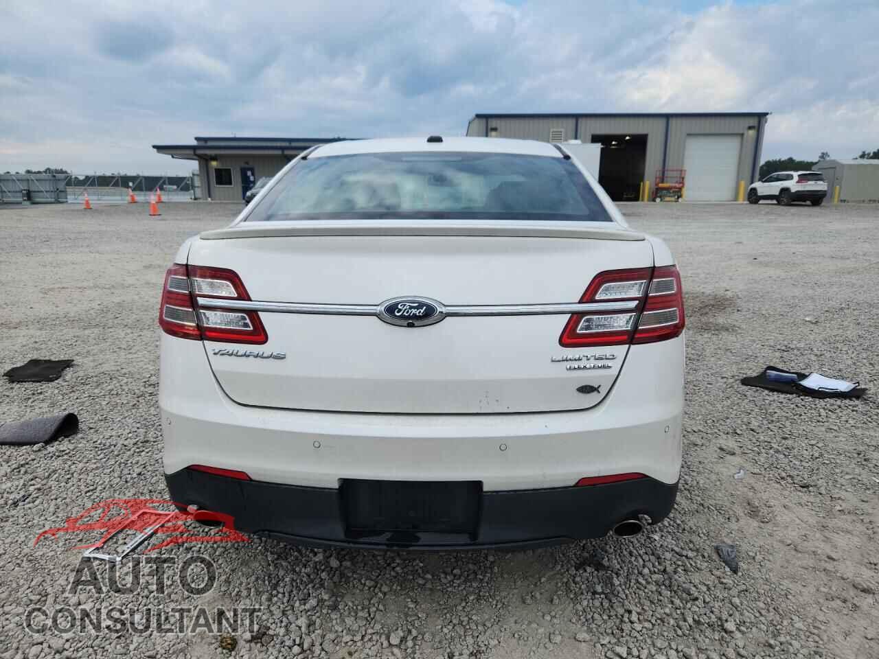 FORD TAURUS 2015 - 1FAHP2F83FG137320