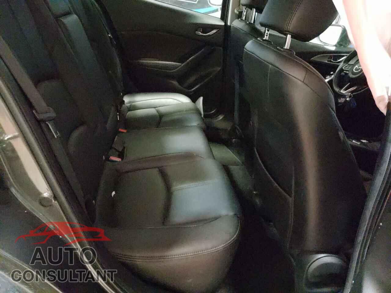 MAZDA 3 2017 - 3MZBN1V7XHM123588