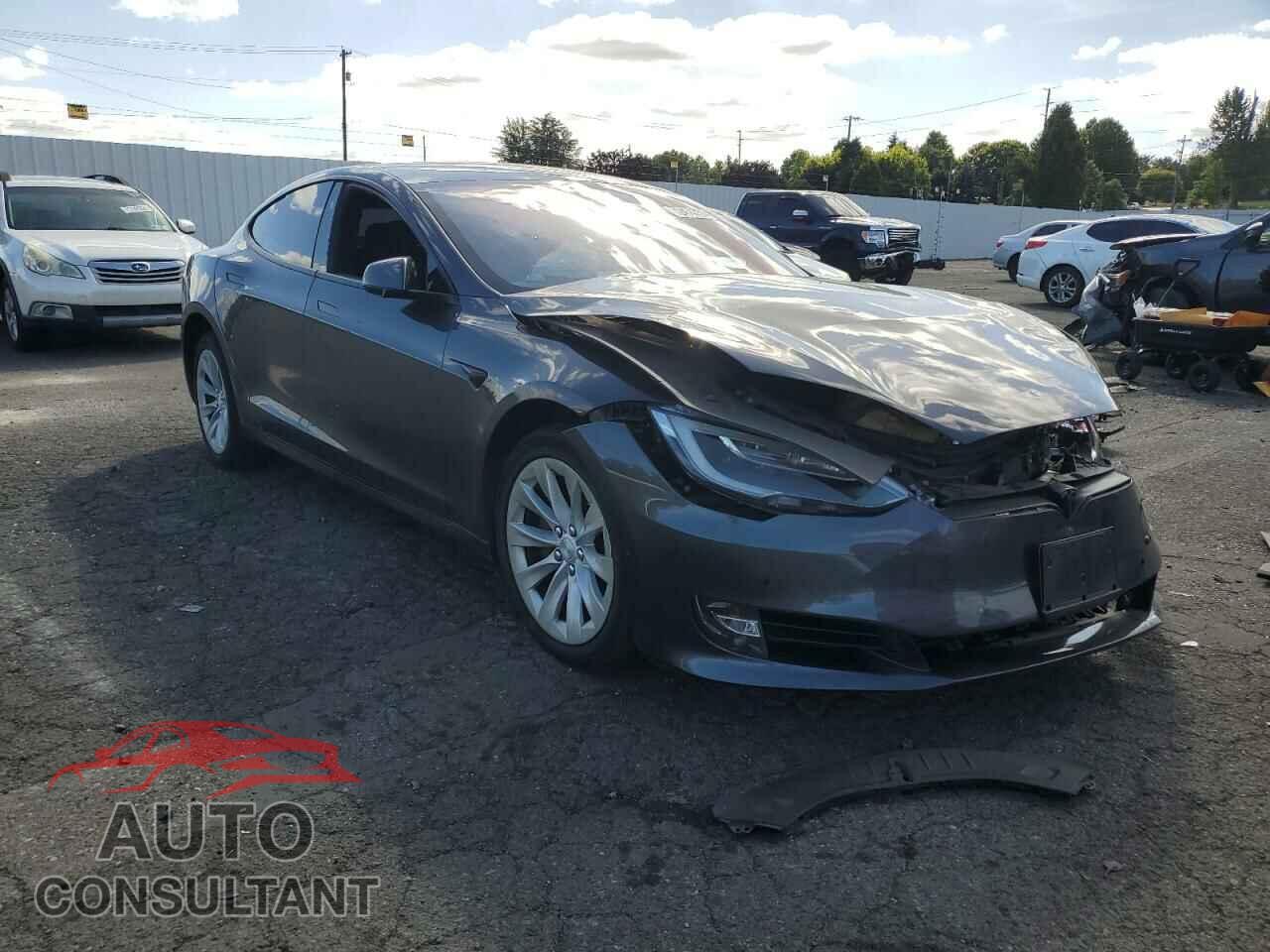 TESLA MODEL S 2018 - 5YJSA1E28JF281683