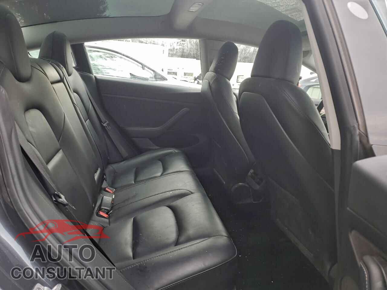 TESLA MODEL 3 2023 - 5YJ3E1EA4PF665274