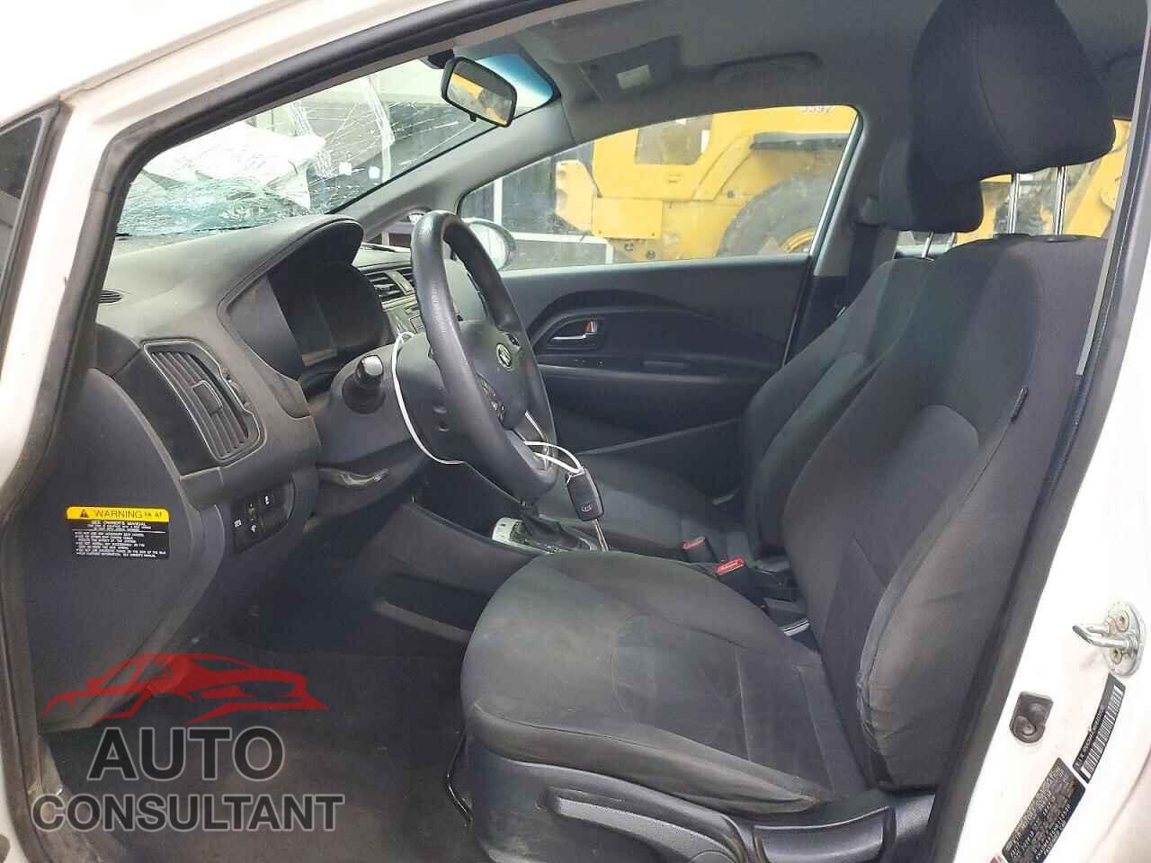 KIA RIO 2017 - KNADM4A36H6113530