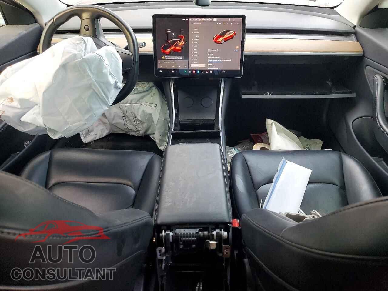 TESLA MODEL 3 2018 - 5YJ3E1EA9JF045821