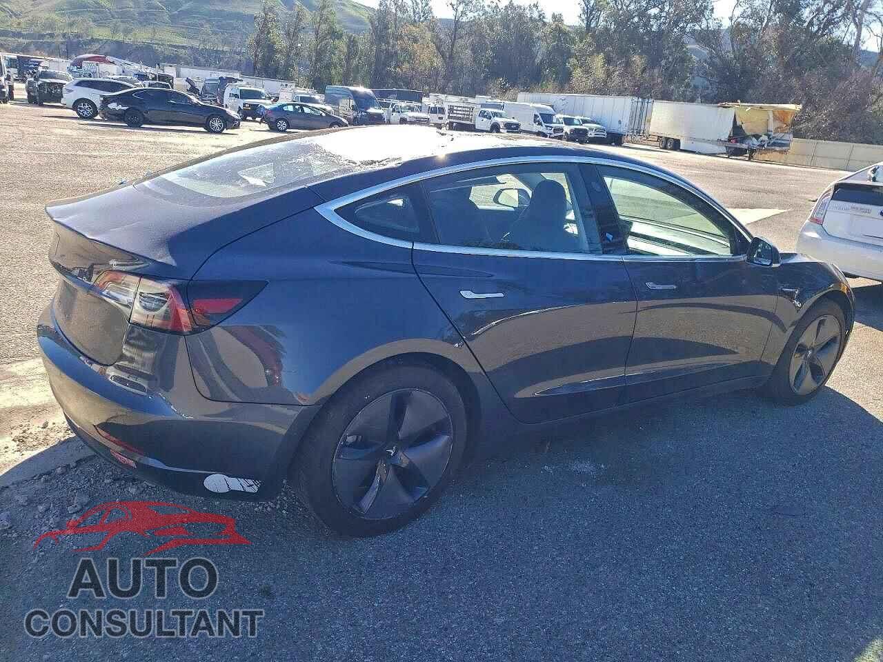 TESLA MODEL 3 2018 - 5YJ3E1EA5JF036677