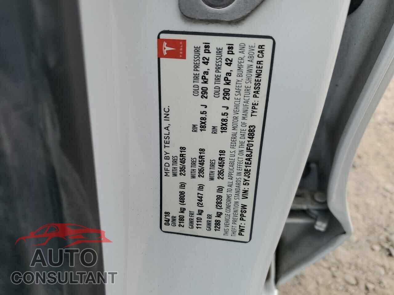 TESLA MODEL 3 2018 - 5YJ3E1EA8JF014883