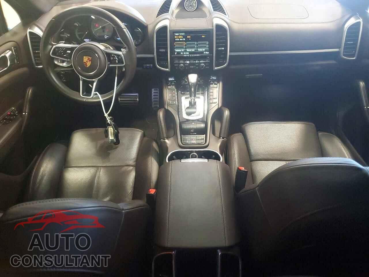 PORSCHE CAYENNE 2015 - WP1AE2A29FLA50502
