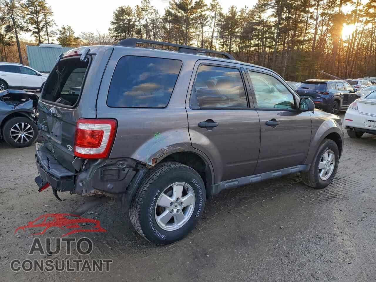 FORD ESCAPE 2011 - 1FMCU9D74BKC03036