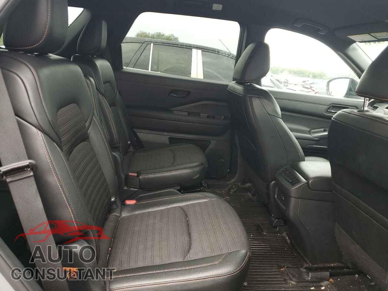 NISSAN PATHFINDER 2023 - 5N1DR3BD8PC256836