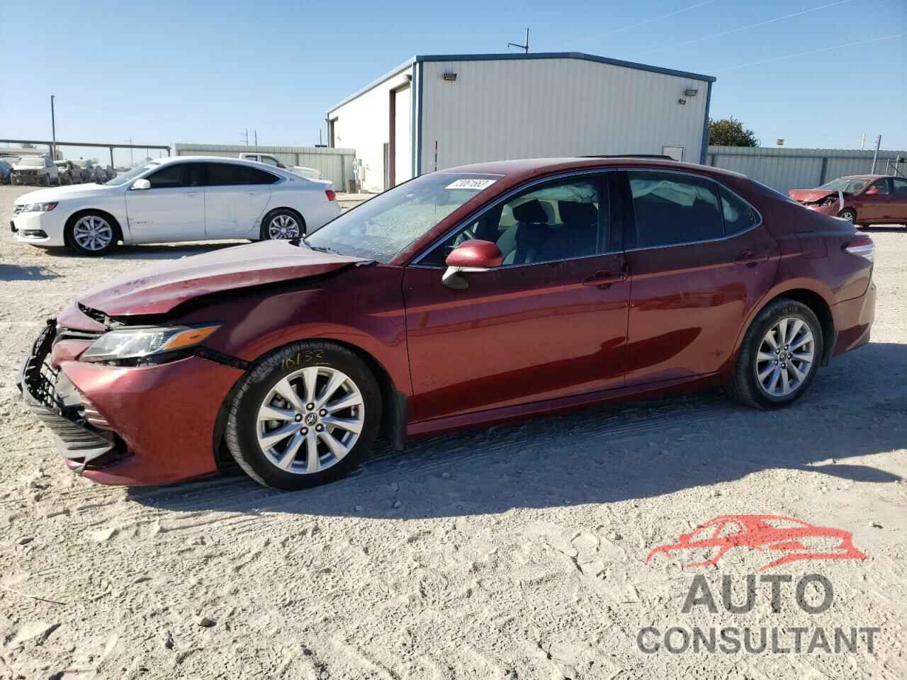 TOYOTA CAMRY 2018 - 4T1B11HK4JU616274