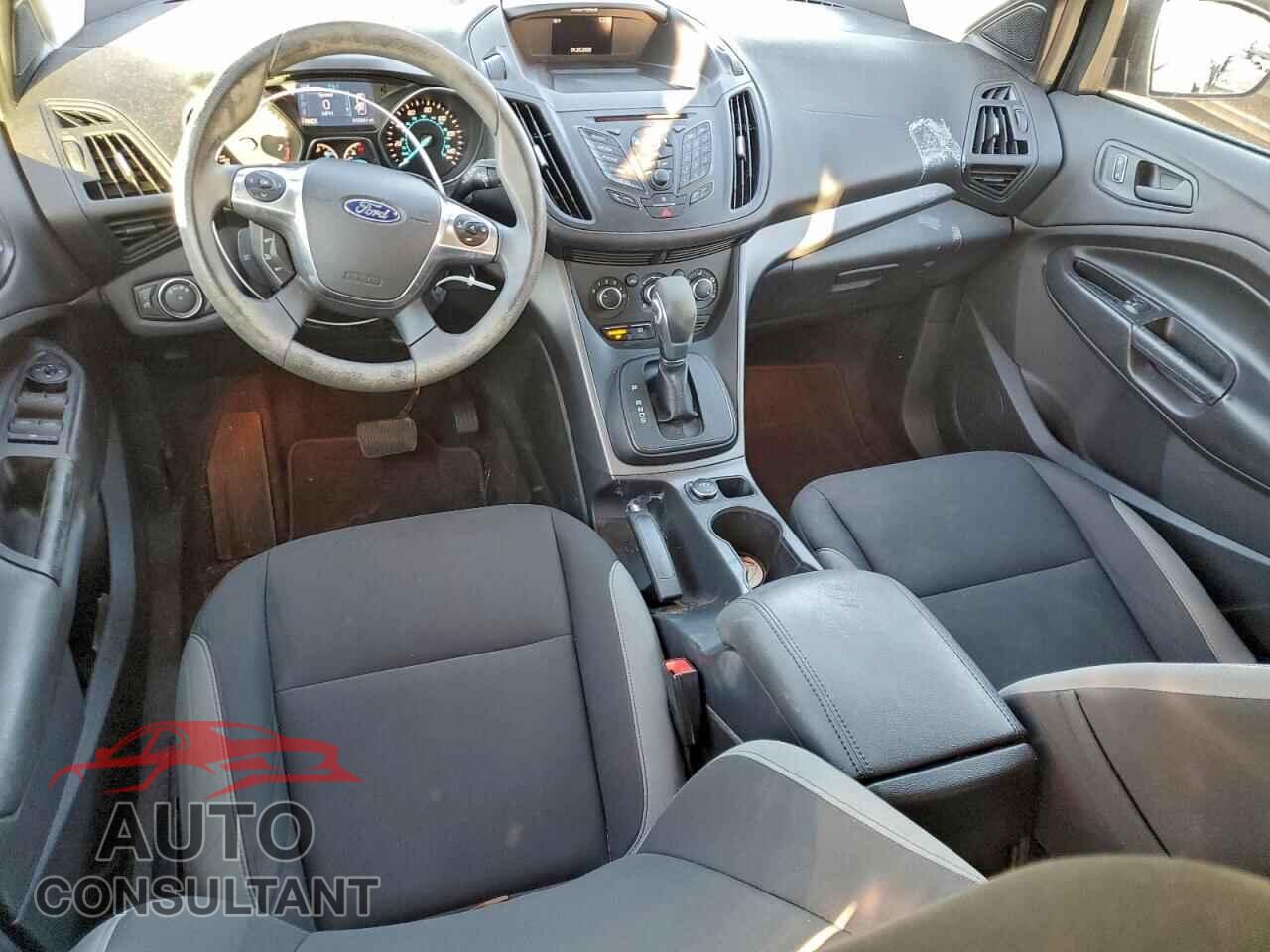 FORD ESCAPE 2015 - 1FMCU0F73FUB11595